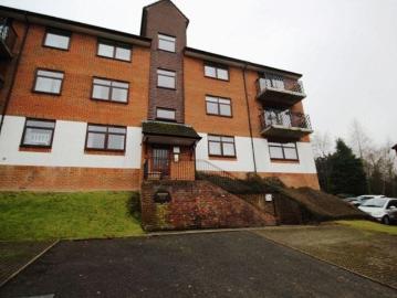 apartment for rent in Hillside Road, CR3 0BY