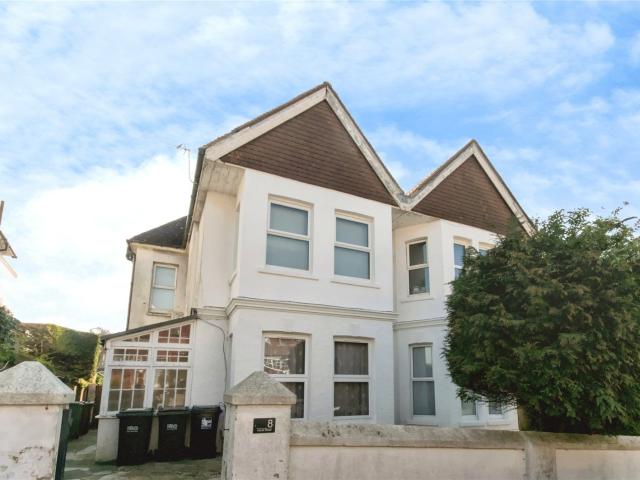 apartment for rent in Hurst Road, Eastbourne