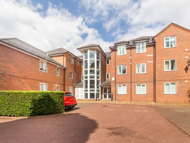 apartment for rent in Invertay, Church Road, Gosforth, Newcastle Upon Tyne