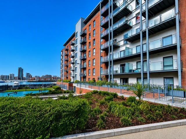 apartment for rent in John Thornycroft Road, Southampton, Southampton