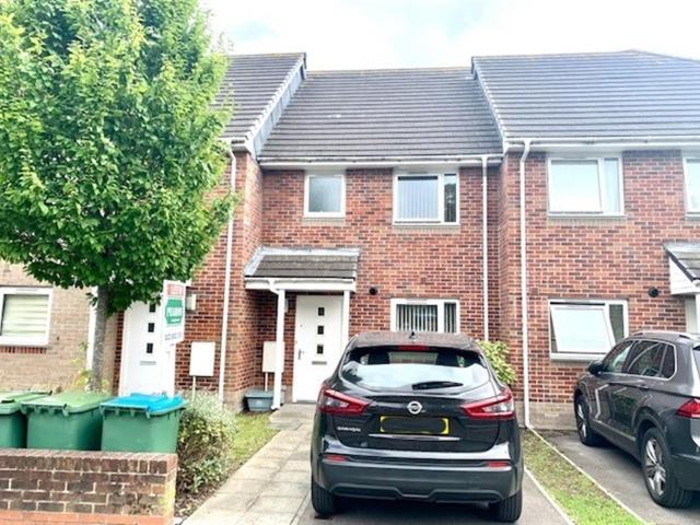 apartment for rent in oakley road, so16