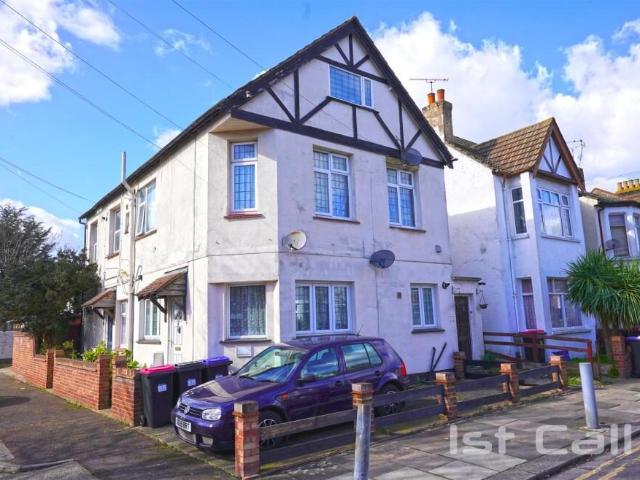 apartment for rent in Oban Road, SS2 4JJ