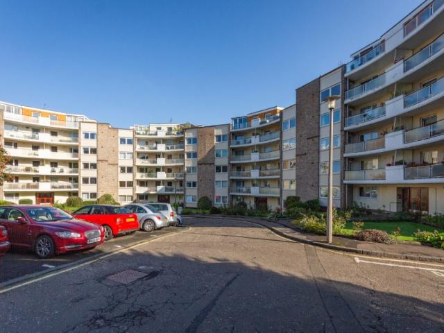 apartment for rent in Orchard Brae Avenue, Orchard Brae, Edinburgh, EH4