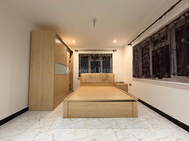 apartment for rent in Osterley Park Road, Southall