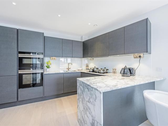 Apartment for rent in Lockside House, 3 Thurstan Street, Chelsea Creek, London, SW6 2XB