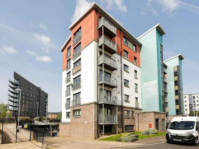apartment for rent in Lochend Park View, Easter Road,Edinburgh,EH7 5FZ