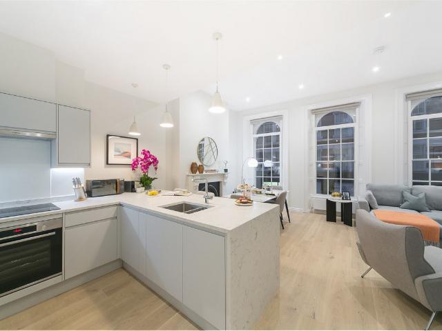 apartment for rent in Long Acre, London, WC2E