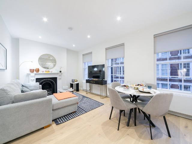 apartment for rent in Long Acre, London, WC2E
