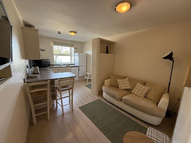 apartment for rent in Long Street, TA4 4QN