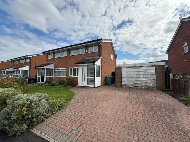 apartment for rent in Lavister Avenue, Manchester, M19