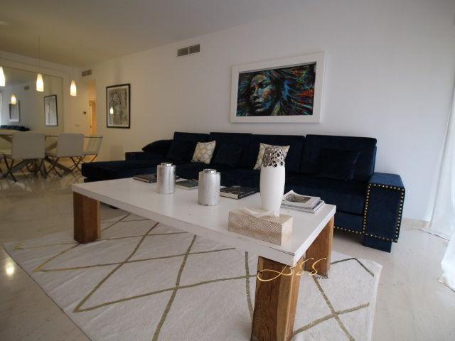 Apartment For Rent in La Alqueria, Benahavís