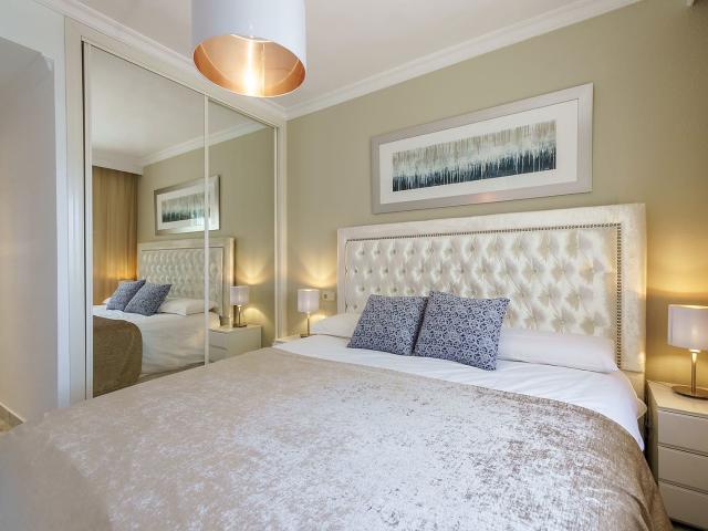 Apartment for rent in La Dama de Noche La Alzambra, Marbella, Málaga