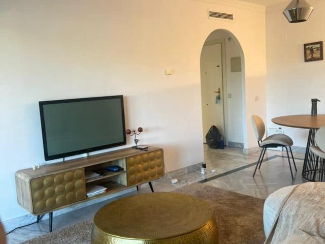 Apartment for rent in La Dama de Noche La Alzambra, Marbella, Málaga