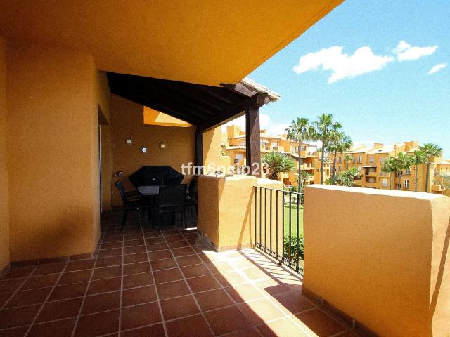 Apartment For Rent in La duquesa, Manilva