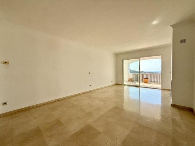 Apartment for rent in La Quinta, Benahavís, Málaga