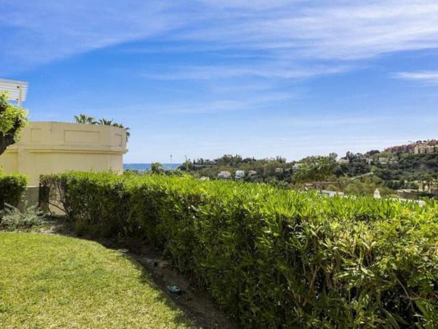 Apartment for rent in La Quinta, Benahavís, Málaga