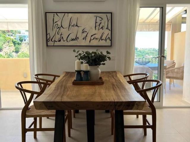 Apartment for rent in La Quinta, Benahavís, Málaga