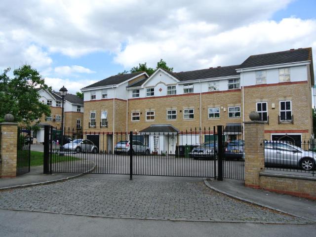 apartment for rent in Ladys Close, Watford, Watford