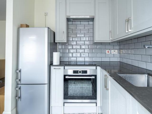 apartment for rent in Lexham Gardens, W8