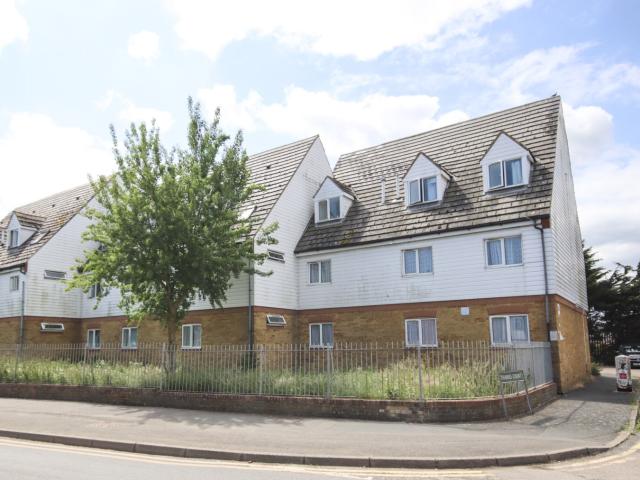 apartment for rent in Leysdown Road, Sheerness, Kent, ME12 4RT