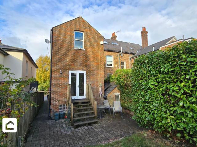 apartment for rent in Lesbourne Road, Reigate, Surrey, RH2
