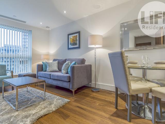 apartment for rent in Lincoln Plaza, Canary Wharf