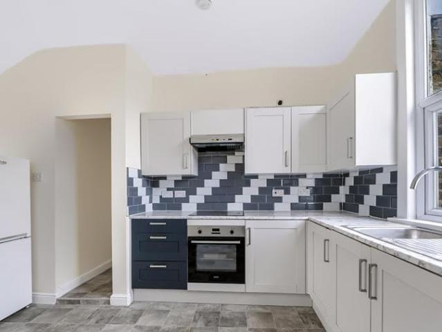 apartment for rent in Ling Road, E16