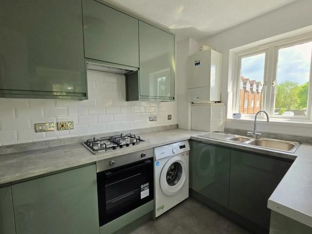 apartment for rent in Linford Court Eastleigh SO50 7EZ