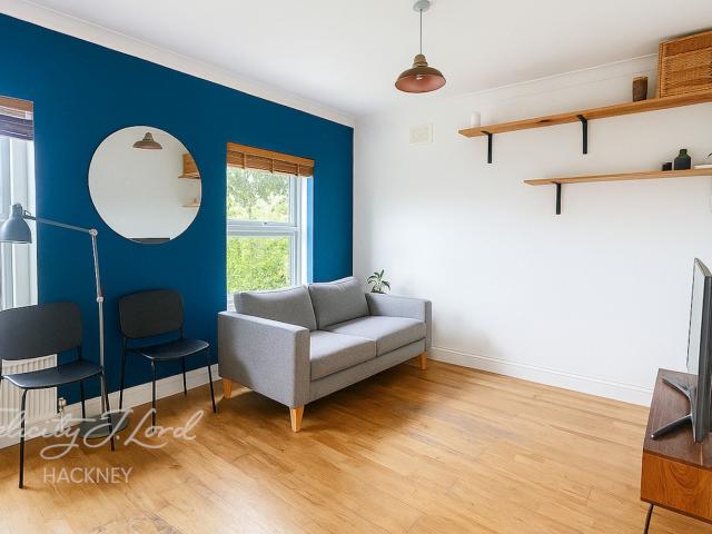 apartment for rent in Mount Pleasant Lane E5