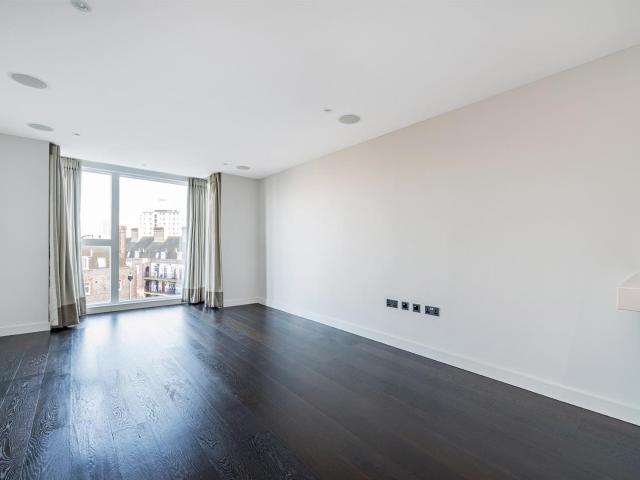 Apartment for rent in Moore House, Grosvenor Waterside SW1