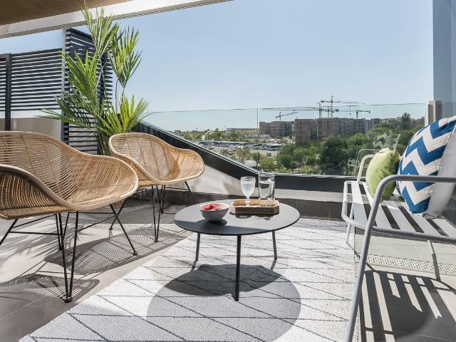 Exclusive Apartment with Terrace in Residential Neighbourhood