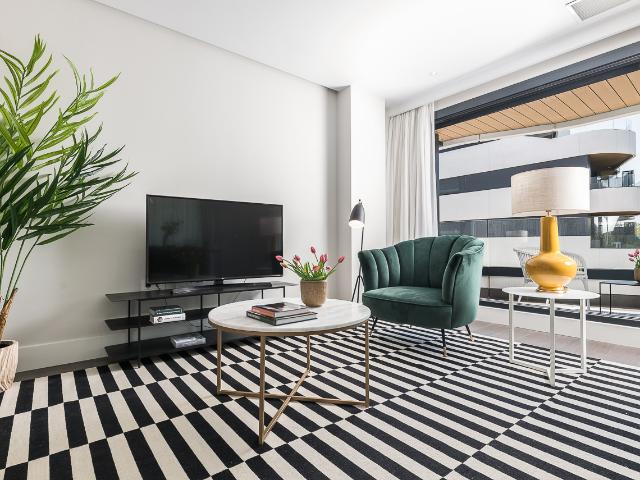 Stylish Three Bedroom Apartment in Alcobendas
