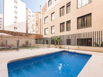 Bright apartment for rent in renovated building with pool