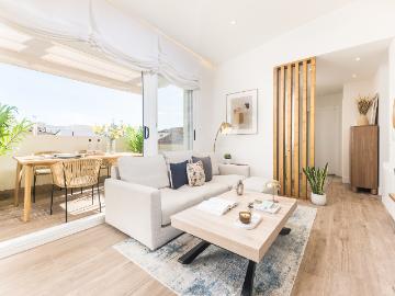 Bright Penthouse in Lista