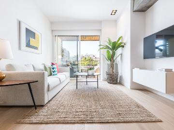 Beautiful apartment with private balcony in exclusive Salamanca