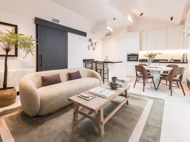 Bright 2 bedroom apartment with terrace in Justicia neighbourhood
