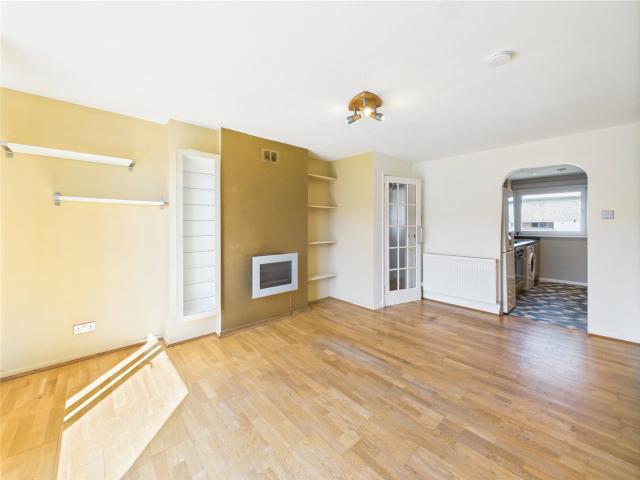 apartment for rent in Magdalene GardensEdinburgh, EH15
