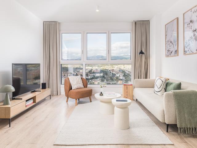 Bright apartment with views of the city