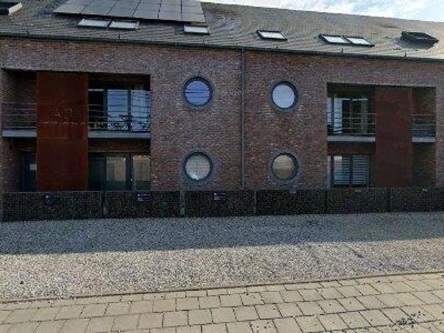 Apartment for rent in Manage