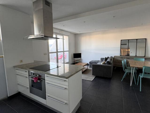 apartment for rent in MARSEILLE 10EME