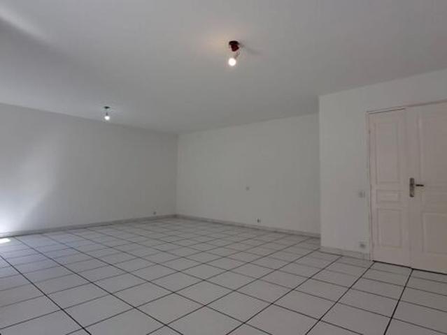 apartment for rent in MARSEILLE 8EME
