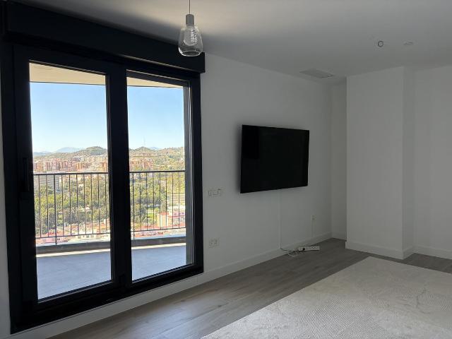 Apartment For Rent in Martirícos, Málaga
