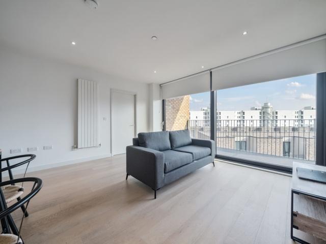 apartment for rent in Masthead House, 1 Royal Crest Avenue, London, E16 2PG