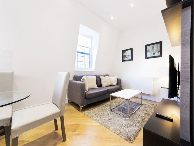 apartment for rent in Metropolitan Crescent, Clapham