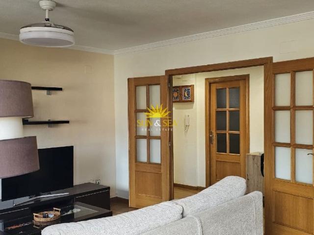 Apartment for rent in Mercado, Alicante / Alacant city, Alicante