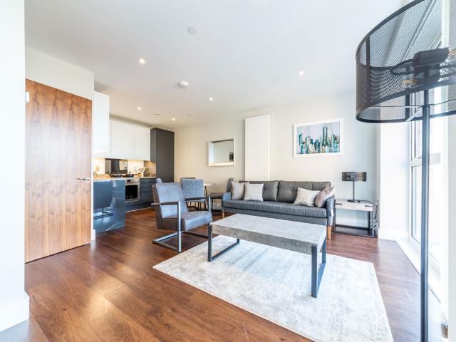 apartment for rent in Merrick Road, Southall