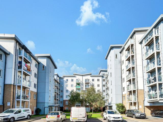 apartment for rent in Mill Street, Slough, SL2