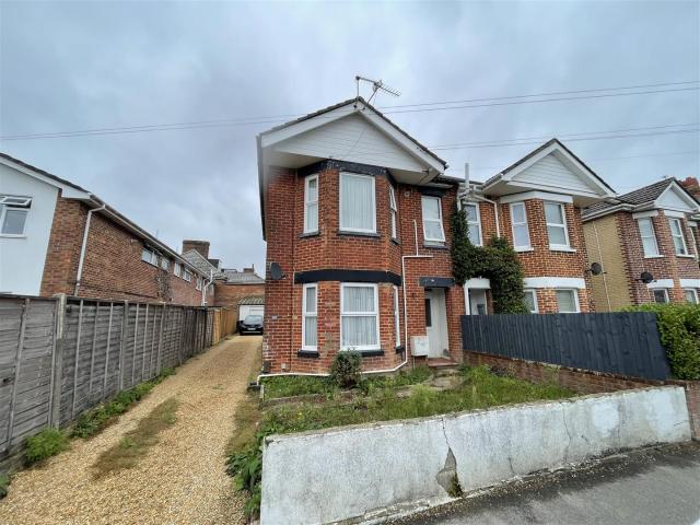apartment for rent in Nortoft Road Bournemouth Dorset BH8 8PY