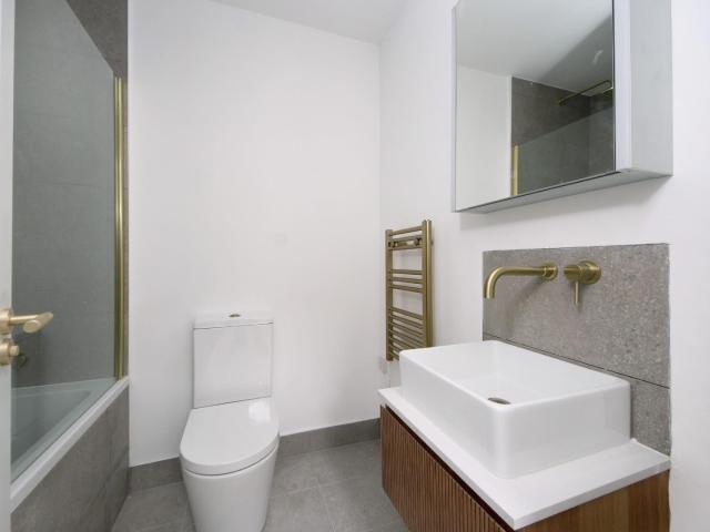 apartment for rent in Northfield Avenue, W13