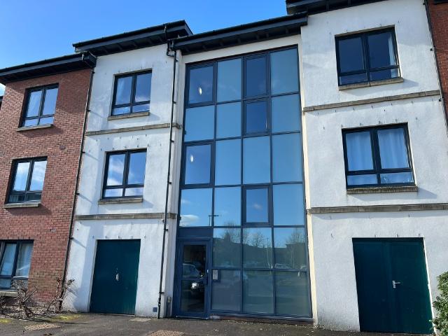 apartment for Rent in New Mart Square, Chesser, Edinburgh, EH14 1TJ